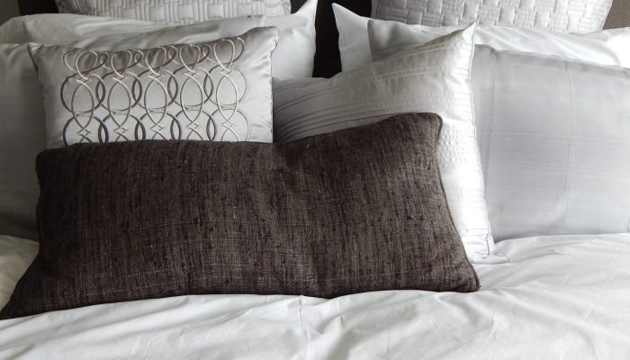 pillows-bedding-comforter-890559 pillows, bedding, comforter-890559.jpg